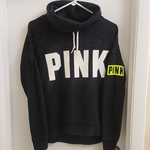 Rare π π vs pink cheetah cowl neck size small - Picture 3 of 8